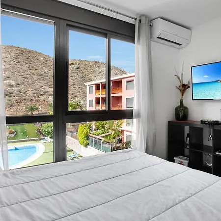Nice Mocan, Garage, Pool, Fiber, Padel, Air Con Lejlighed *